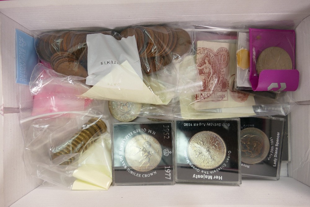 A collection of coins and banknotes: Including commemorative coins, copper coins,2 old £1 notes etc. - Image 2 of 2