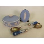 19th Wedgwood items: Dip blue salad servers, Blind Man's Buff box & Domestic Employment plaque. (3)