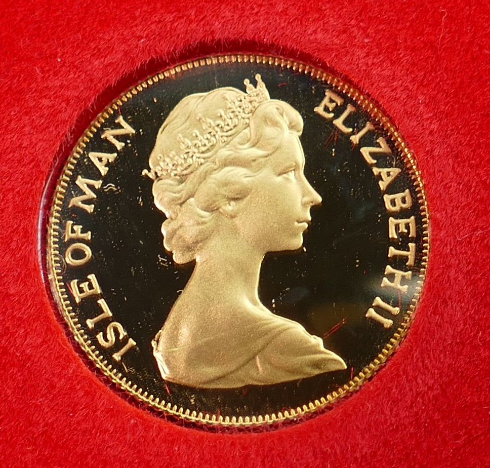 1979 Gold proof Isle of Man Full Sovereign by Pobjoy mint: In plastic sleeve & certificate. - Image 3 of 4