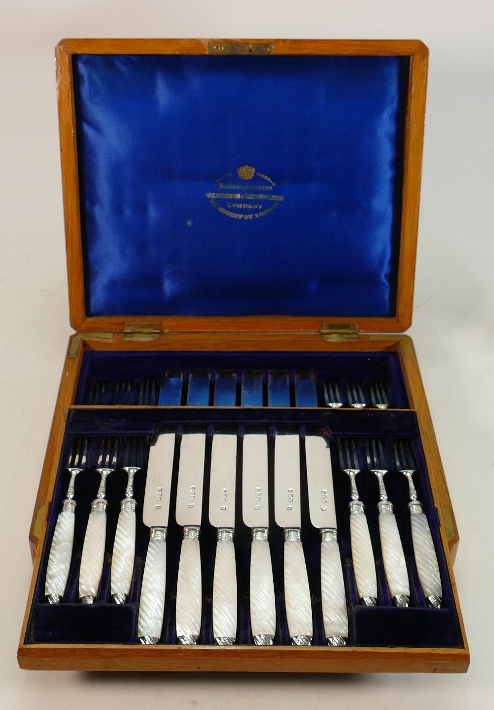 Mother of pearl handled silver hallmarked fruit knives and forks: Cased set for 12 persons in 2 - Image 3 of 4