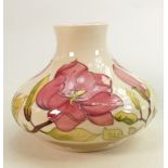 Moorcroft vase Magnolia pattern: Measures 21cm x 25cm. With box. No damage or restoration.