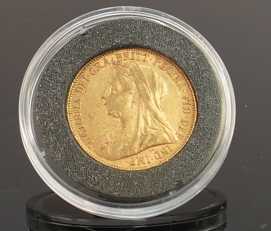 1900 Gold Full Sovereign: In plastic case. - Image 4 of 4