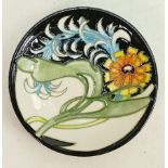 Moorcroft dish Collectors Club: With box. Measuring 10cm. No damage or restoration.