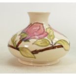 Moorcroft vase Magnolia pattern: Measures 11cm x 13cm. With box. No damage or restoration.
