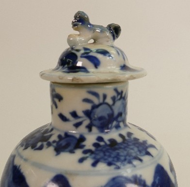 19th century Chinese porcelain blue & white jar & cover: Decorated with landscape scenes, height - Image 5 of 8