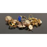 Good assortment of 9ct gold & yellow coloured metal jewellery: Gross weight 17.2g, includes