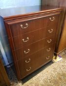 Good quality mahogany finish chest of 5 drawers: 83cm wide, 49cm deep and 111cm high.