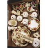 A Royal Albert Old Country Roses 20pc tea set: (1st in quality) together with a collection of Old