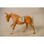 Beswick Spirit of freedom in Palomino matt: 2689