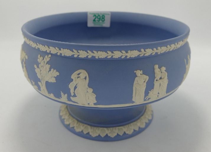 Wedgwood Jasperware Footed Bowl: diameter 20cm