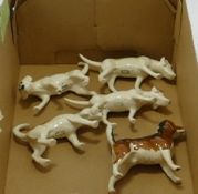 Beswick 2nd version foxhounds: to include 2265 x 2, 2264, 1st version 944 and a beagle 1939 (5)