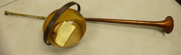 Brass Jam Pan: diameter 20cm together with copper hunting horn(2)