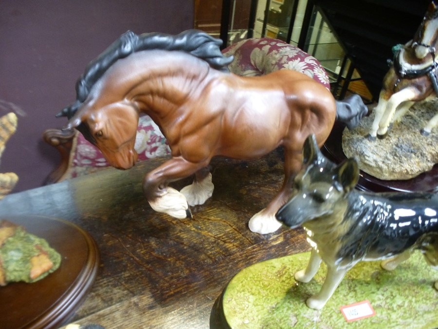 Large quantity of mostly Border Fine Art model animals to incl. Kingfisher, owl, horses etc and a ma - Image 4 of 4