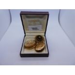 18ct yellow gold floral design cameo brooch, marked 750, unmarked yellow locket and another decorati