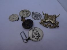 4 Medallions to incl. 'Reggimento Genova Cavalleria' 'Da Campagna Semovente' etc and a Khyber Rifle