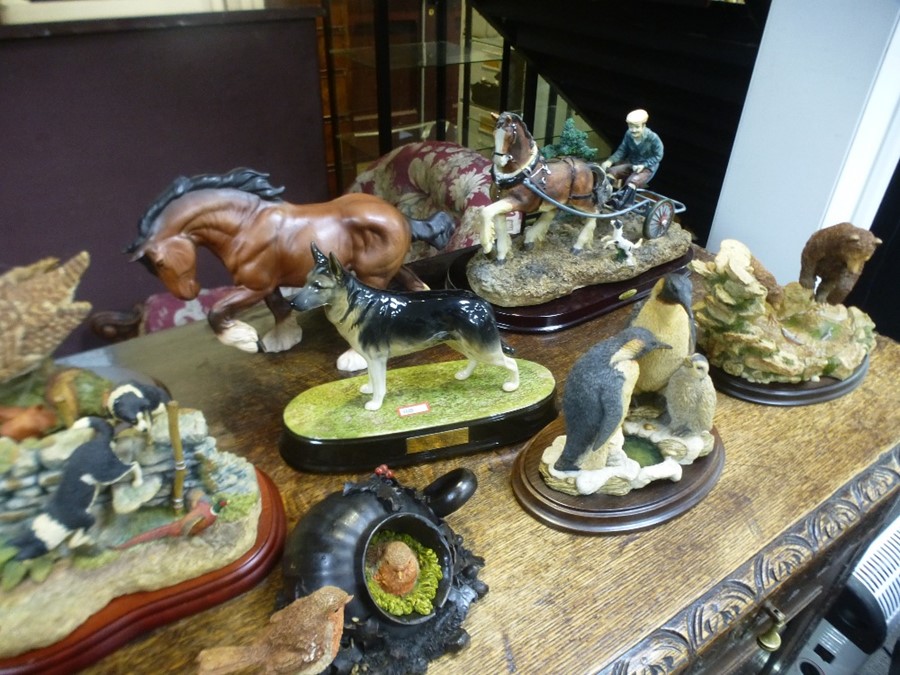 Large quantity of mostly Border Fine Art model animals to incl. Kingfisher, owl, horses etc and a ma - Image 3 of 4