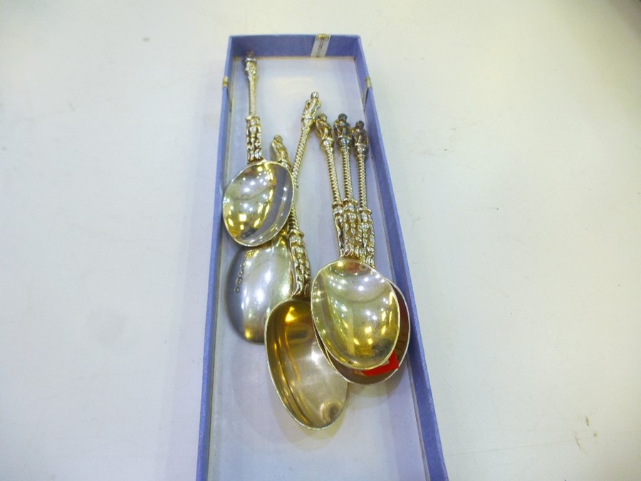A set of six Victorian silver Apostle spoons hallmarked London 1888 Wakely and Wheeler Total weight - Image 4 of 6