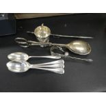 Small quantity of silver plated items to incl. sugar tongs etc