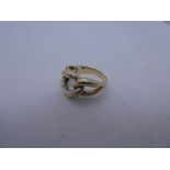 9ct Yellow gold knot design ring, marked 375, size R/S 5.4g