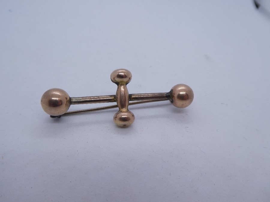 Victorian 9ct yellow gold cross design bar brooch, marked 375, marks worn 4g