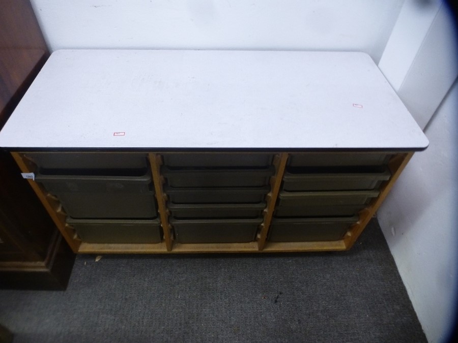 Vintage formica top bank of plastic school trays - Image 3 of 3