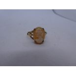 9ct yellow gold cameo dress ring size O, 2.8g, marked