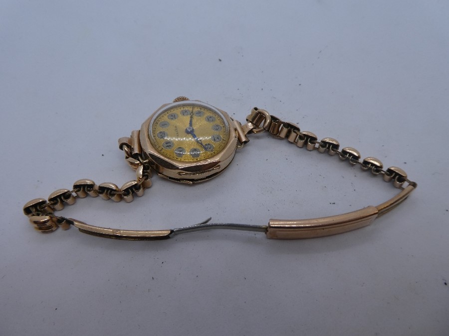 Vintage yellows gold wristwatch by Craven, Datum Watch Factories' case marked 9C 17085 - Image 4 of 5