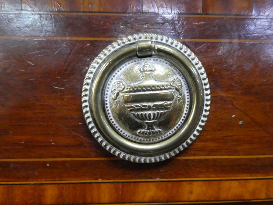 Edwardian inlaid 2 drawer mahogany side table - Image 3 of 4