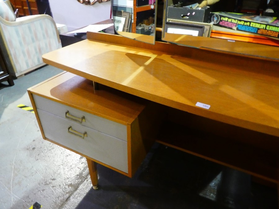 Mid Century teak G-Plan dressing table with adjustable mirror above drawers - Image 3 of 6