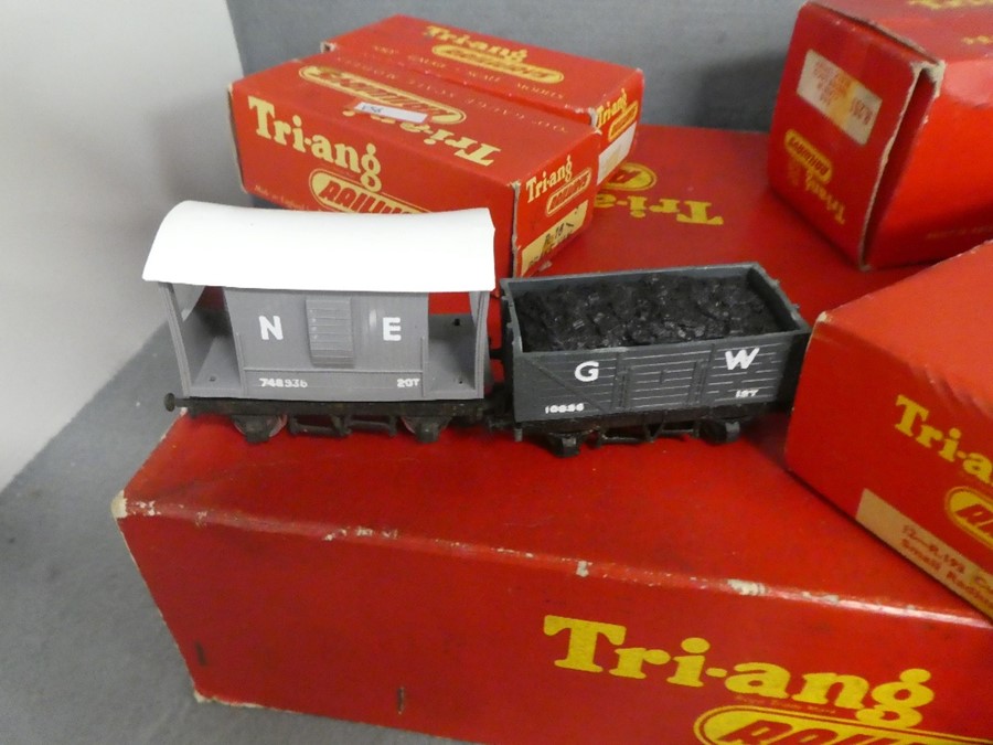 Triang boxed Mail Coach set and boxed loco, box of track and 4 boxes of rolling stock - Image 5 of 5