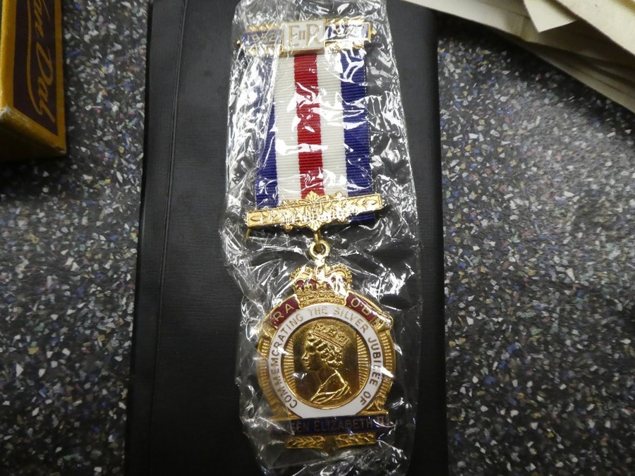 Group of WW1 medals presented to Arthur Edward Hipkin, to include George V long service medal inscri - Image 9 of 12