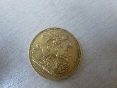 22ct gold Full Sovereign, dated 1896, Young Victoria and George and the Dragon