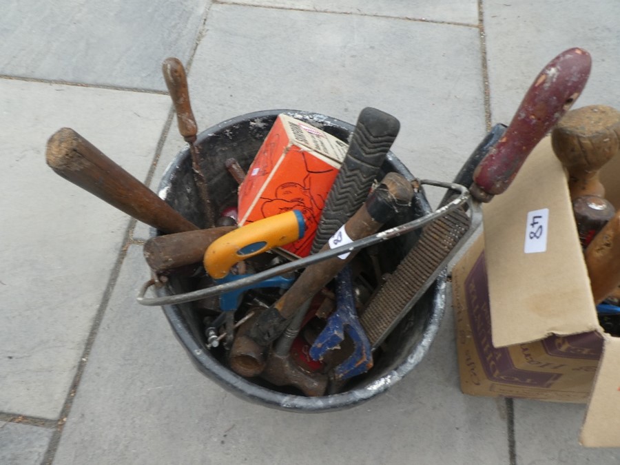 Large quantity of carpenters shed tools, mainly wooden handled, two black and decker tools etc - Bild 11 aus 14