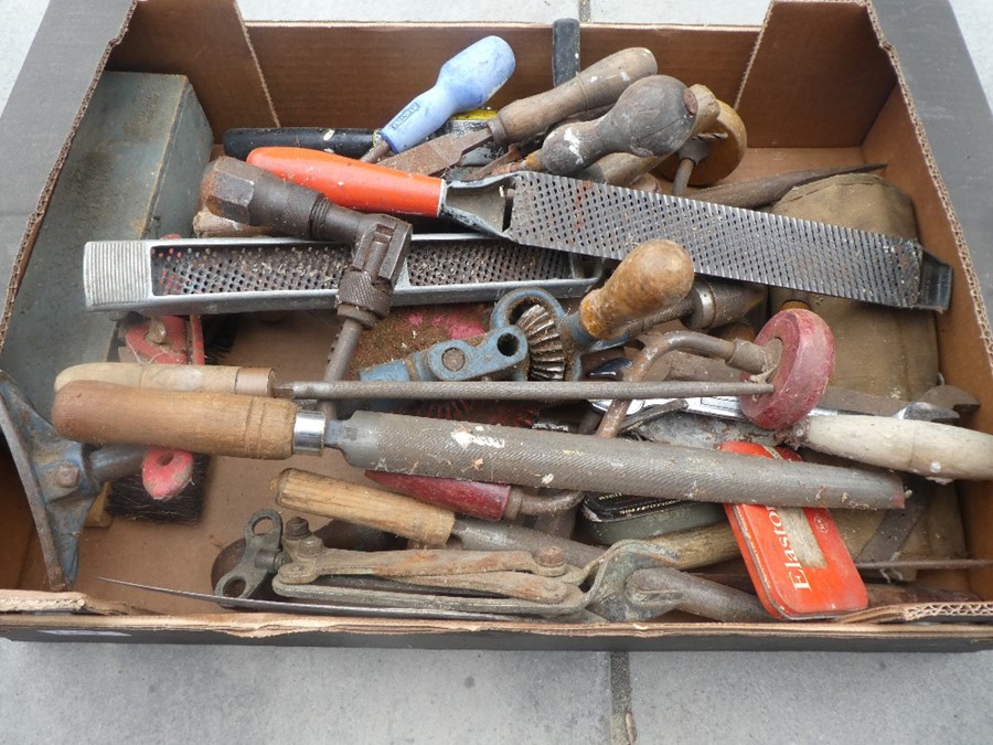 Large quantity of carpenters shed tools, mainly wooden handled, two black and decker tools etc - Bild 9 aus 14