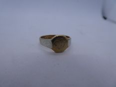 9ct yellow and white gold signet ring, marked 9ct white gold, size O, 3.6g