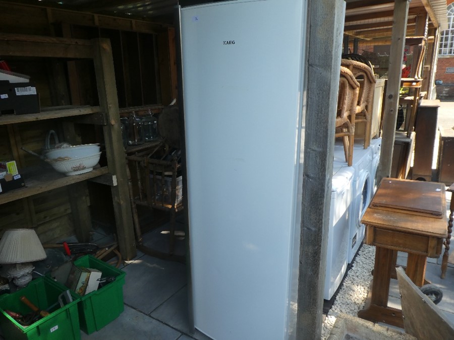 AEG Arcits no frost large free standing fridge