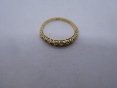 18ct yellow gold band ring with 10 small diamond chips, marked 18ct, size P, approx 2.4g