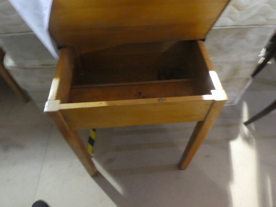 Vintage beech childs school desk - Image 2 of 3