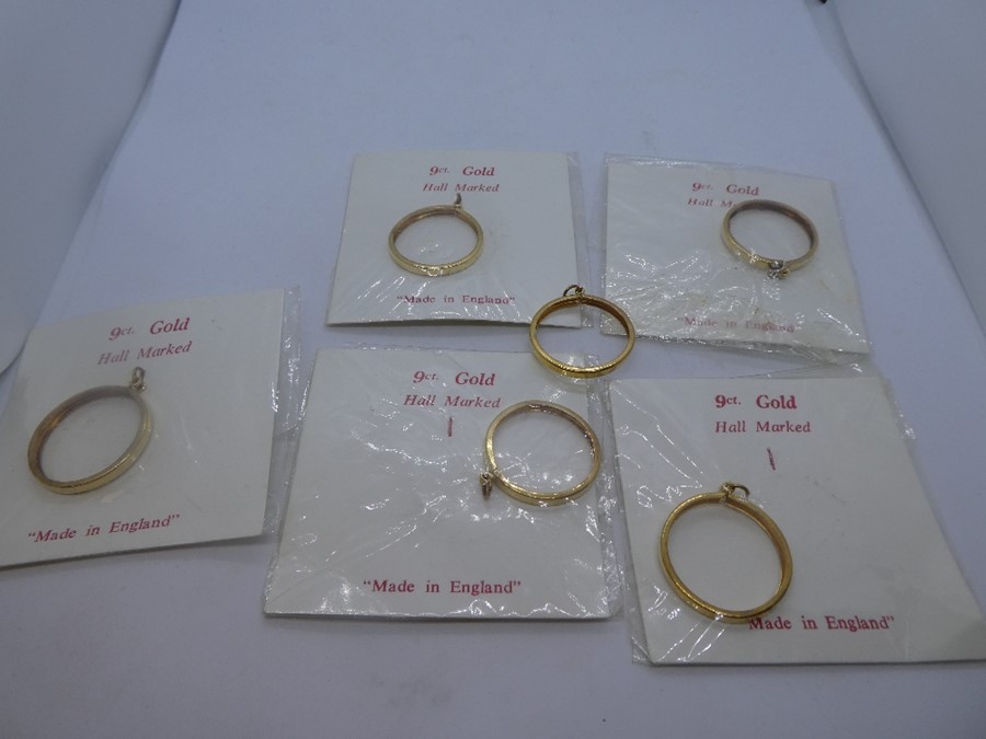 Six 9ct yellow gold Sovereign mounts for charm bracelets, marked 375, each weight 1 gram - gross 5g