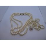 Pretty simulated pearl triple strand necklace and bracelet with 9ct yellow gold clasps, marked 375