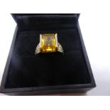 9ct yellow gold dress ring set with a citrine, marked 9ct, size N/O - weight approx 4.2g