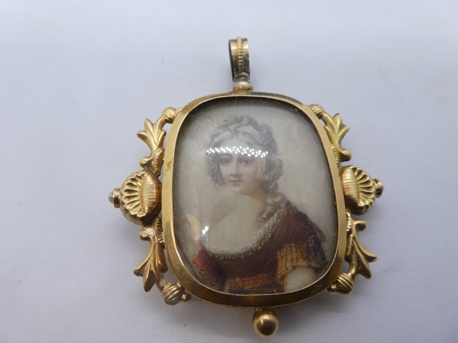 Antique pretty yellow metal - marks worn - pendant encasing a miniature picture of a lady, 5cm x 4.5 - Image 3 of 3