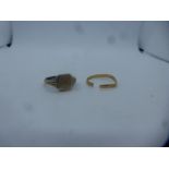 AF 22ct yellow band, 0.7g approx, band split, marked 22, together with a gold on silver signet ring