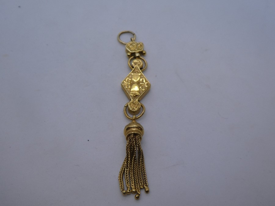 Unusual 9ct yellow gold tassel design pendant marked 375, approx 8.2g - Image 2 of 2