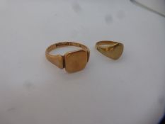 9ct rose gold gents signet ring, size U, marked 375, 4.7g approx and unmarked yellow metal example s