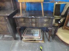 Mahogany ladies writing table with 2 drawers, on cabriole supports