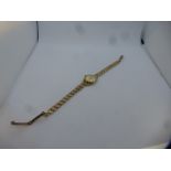 Vintage Avia ladies wristwatch with 9ct gold scalloped design strap, marked 375, 12.5g watch case no