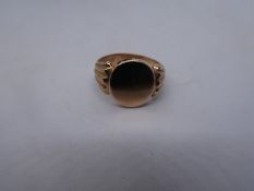 9ct Rose gold signet ring, marked 375, size K, approx 5.1g