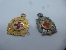 9ct yellow gold 'Red Cross' medallion with inscription 'Hamilton Cup 1934' approx 10.7g