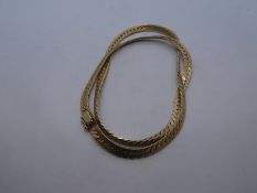 10K yellow gold curblink necklace, marked 10K to clasp, 105cm approx 23.7g